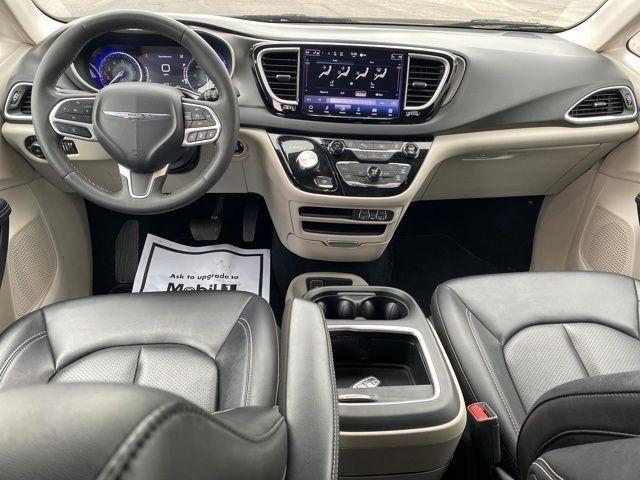 Chrysler Pacifica Touring L 2024