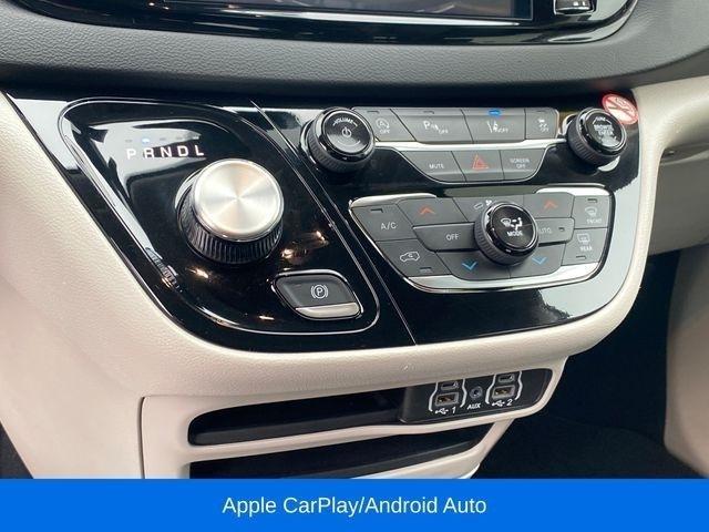 Chrysler Pacifica Touring L 2024