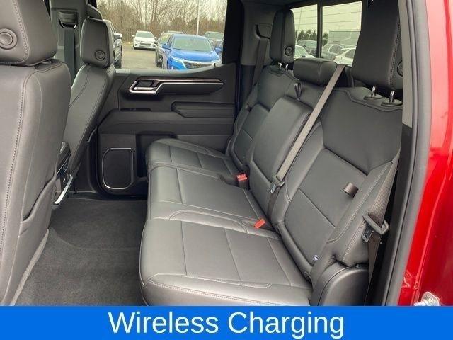 Chevrolet Silverado 1500 LTZ Crew Cab 4WD 2025