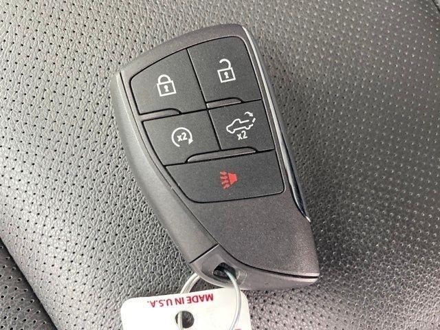 Chevrolet Silverado 1500 LTZ Crew Cab 4WD 2025