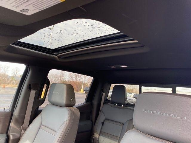 GMC Sierra 1500 Limited Denali Crew Cab 4WD 2022