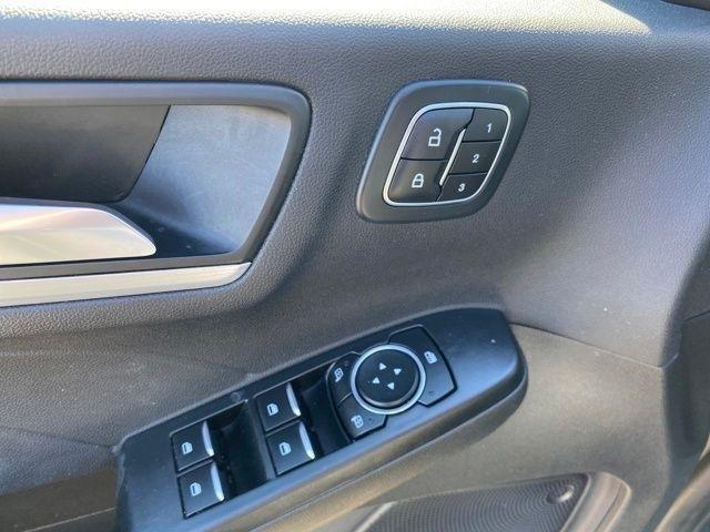 Ford Escape Platinum AWD 2024