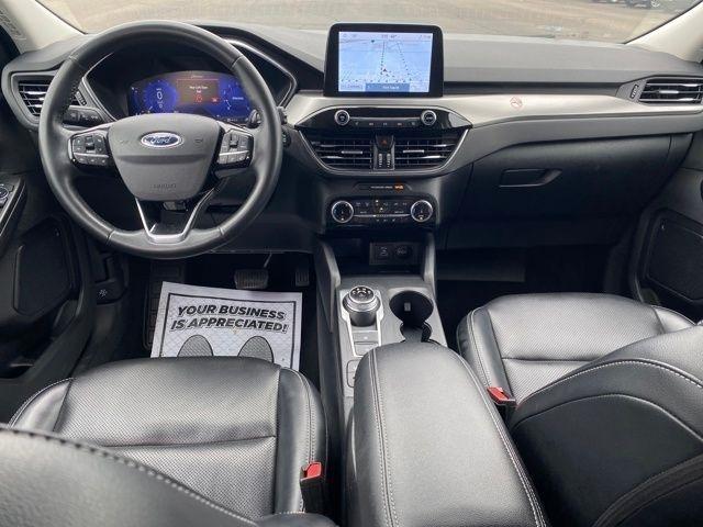 Ford Escape Titanium 4WD 2022