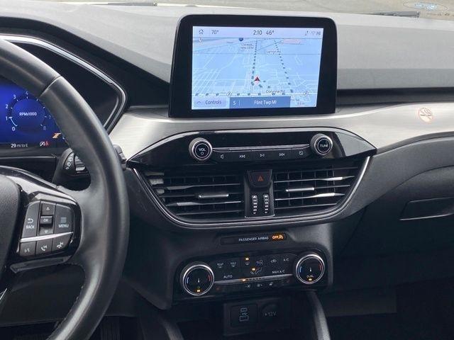 Ford Escape Titanium 4WD 2022