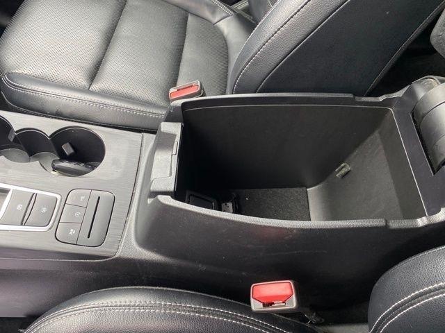 Ford Escape Titanium 4WD 2022