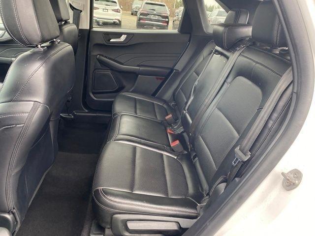 Ford Escape Titanium 4WD 2022