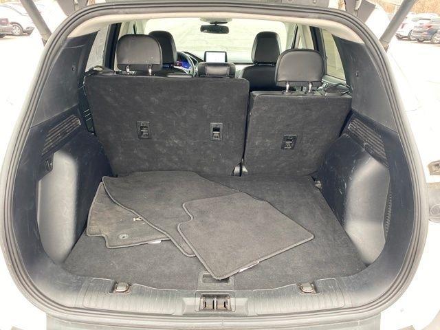 Ford Escape Titanium 4WD 2022