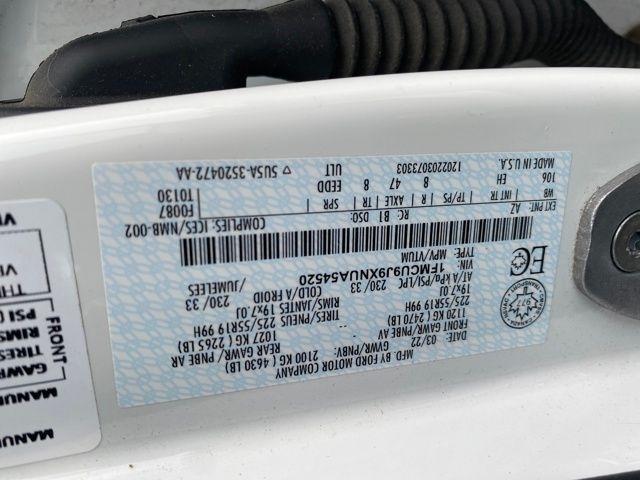 Ford Escape Titanium 4WD 2022