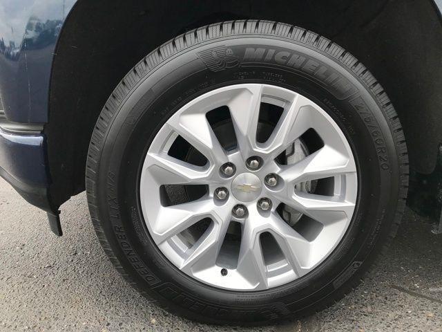 Chevrolet Silverado 1500 Custom Crew Cab Long Box 4WD 2020