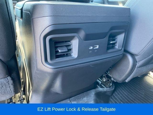 Chevrolet Silverado 1500 Trail Boss LT Crew Cab 4WD 2023