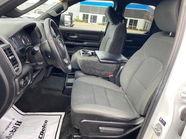 RAM 1500 Tradesman Quad Cab 4WD 2022