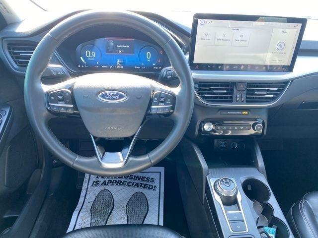 Ford Escape Platinum AWD 2023