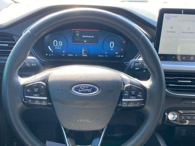 Ford Escape Platinum AWD 2023