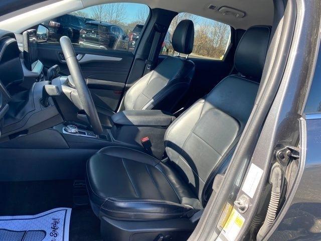 Ford Escape Platinum AWD 2023