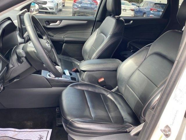 Ford Escape Platinum AWD 2024