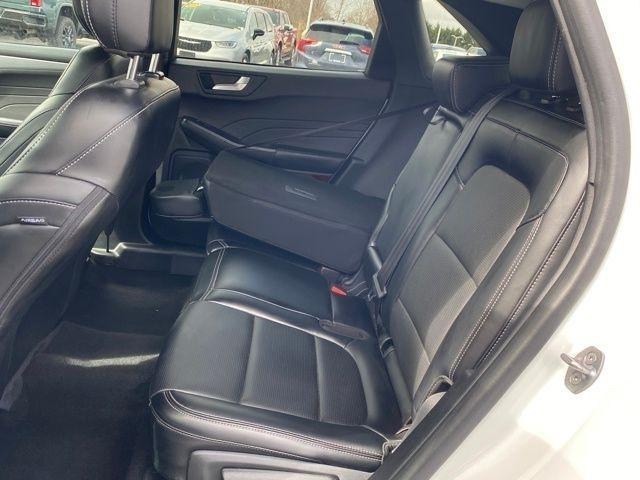 Ford Escape Platinum AWD 2024