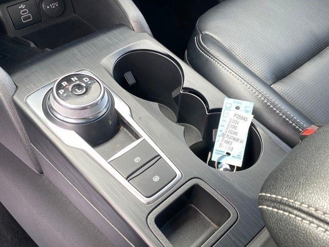 Ford Escape Platinum AWD 2024