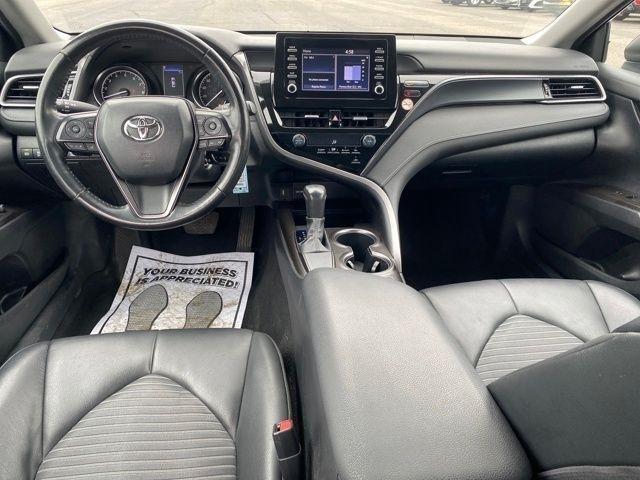 Toyota Camry SE 2023