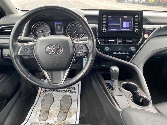 Toyota Camry SE 2023