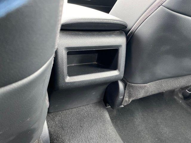 Toyota Camry SE 2023