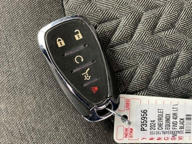 Chevrolet Equinox LT 2WD 2024