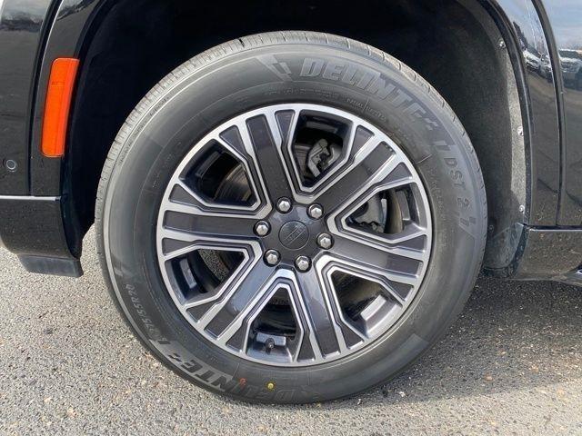 Jeep Wagoneer Series II 4WD 2024