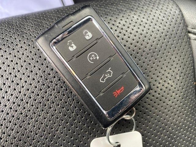 Jeep Wagoneer Series II 4WD 2024