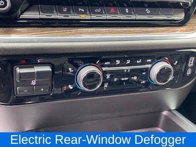 Chevrolet Silverado 2500HD LT Crew Cab Long Box 4WD 2025