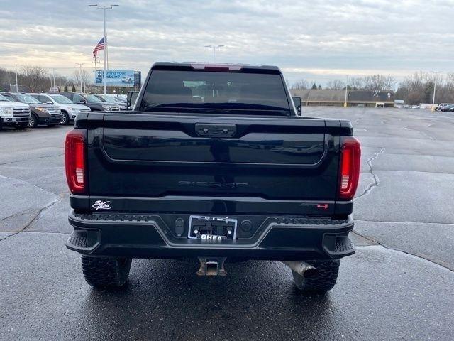 GMC Sierra 2500HD AT4 Crew Cab 4WD 2023