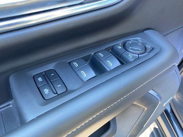 GMC Yukon SLT 4WD 2023