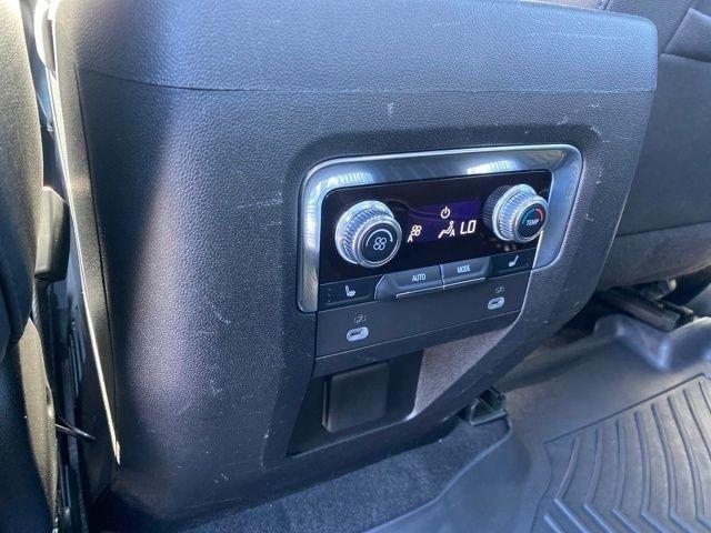 GMC Yukon SLT 4WD 2023