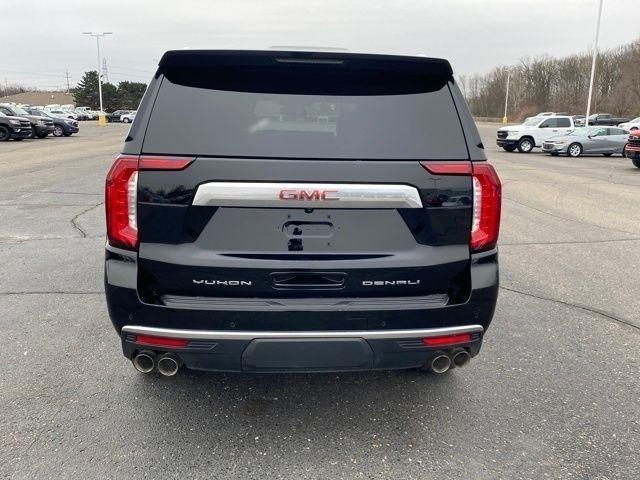 GMC Yukon Denali 4WD 2023