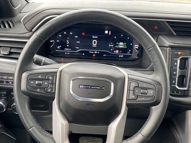 GMC Yukon Denali 4WD 2023