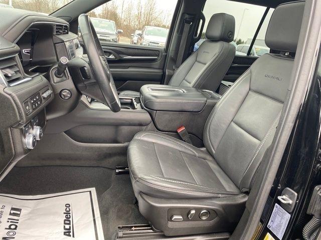 GMC Yukon Denali 4WD 2023