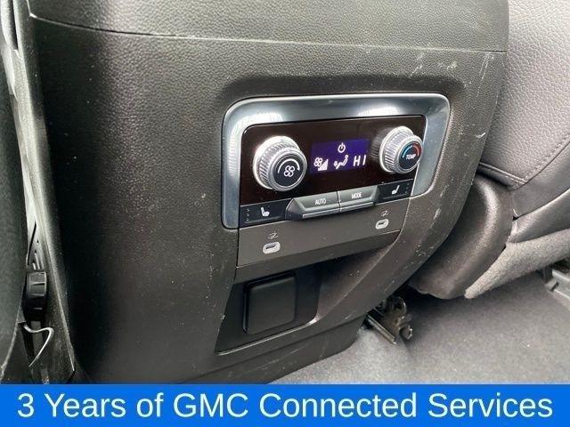 GMC Yukon Denali 4WD 2023