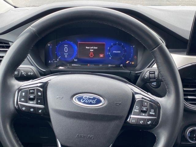Ford Escape Titanium 4WD 2022