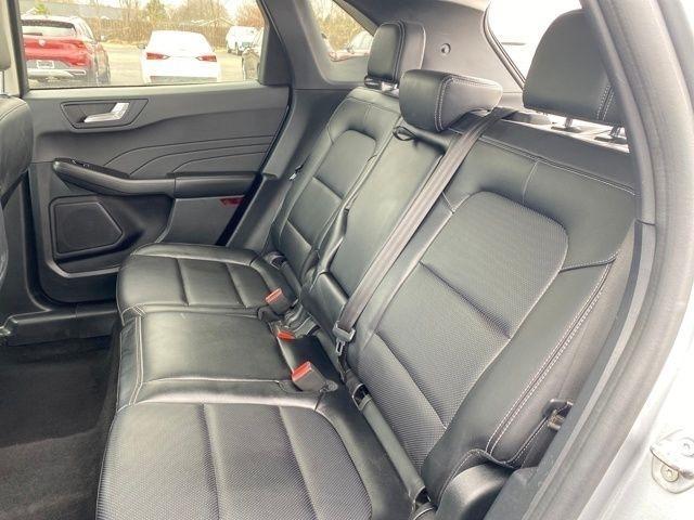 Ford Escape Titanium 4WD 2022