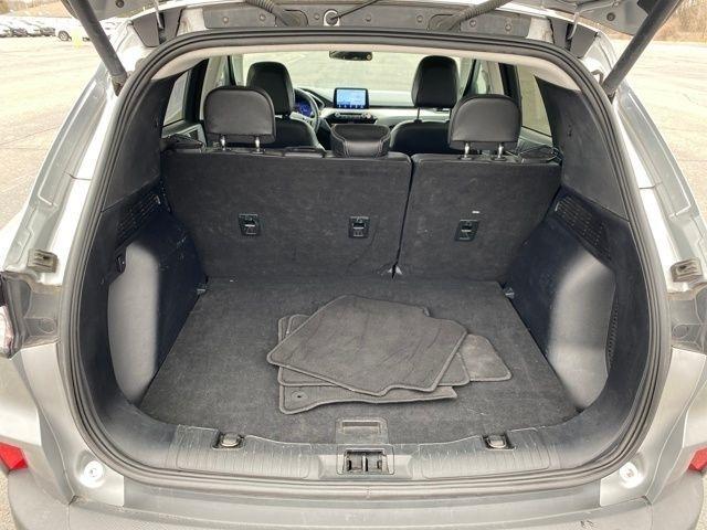 Ford Escape Titanium 4WD 2022