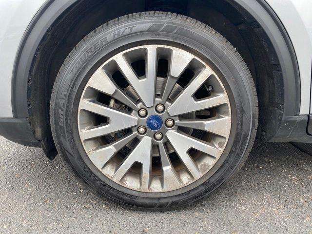 Ford Escape Titanium 4WD 2022