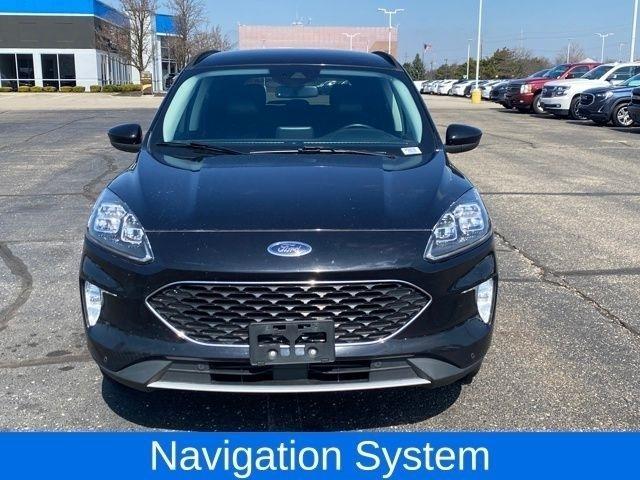 Ford Escape Titanium 4WD 2022