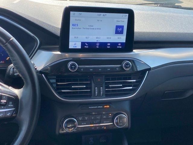 Ford Escape Titanium 4WD 2022