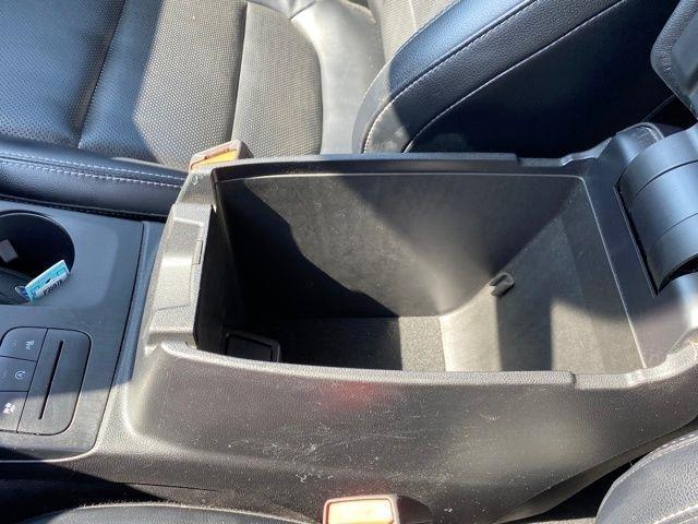 Ford Escape Titanium 4WD 2022