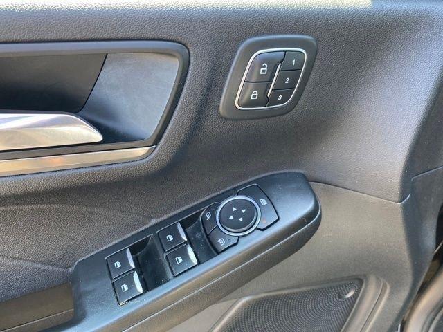 Ford Escape Titanium 4WD 2022