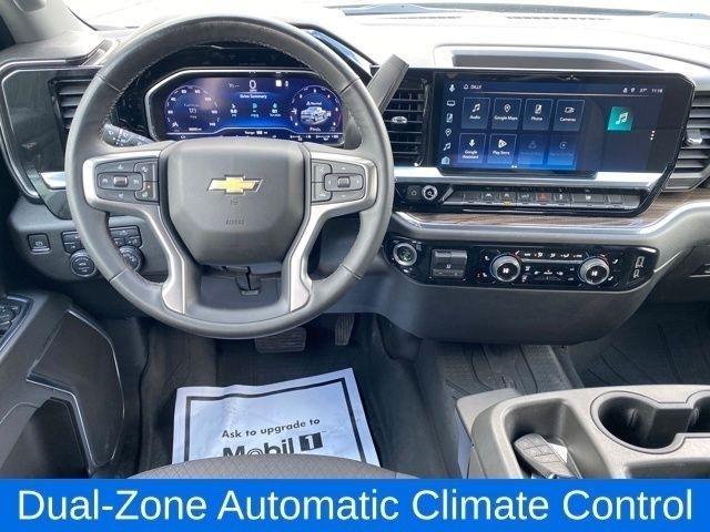 Chevrolet Silverado 1500 LT Crew Cab 4WD 2023