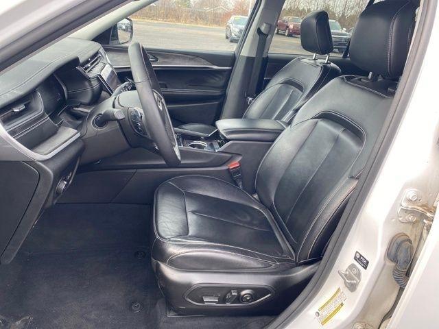 Jeep Grand Cherokee Limited 4WD 2023