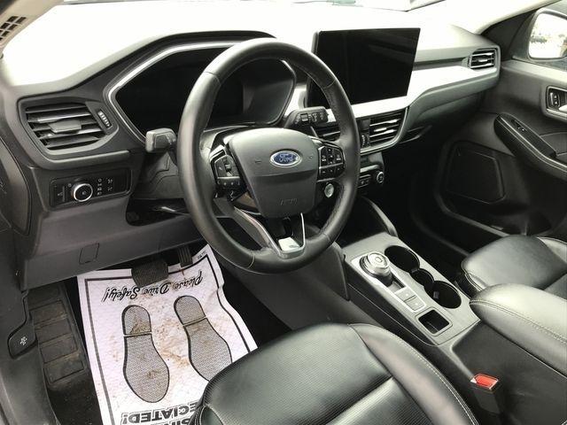 Ford Escape Platinum AWD 2023