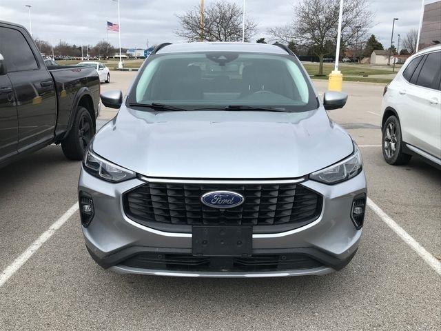 Ford Escape Platinum AWD 2023