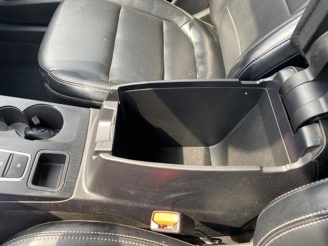 Ford Escape Platinum AWD 2023