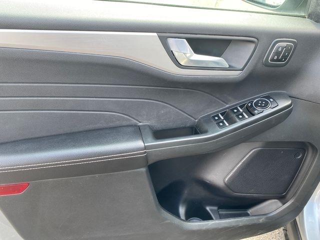 Ford Escape Platinum AWD 2023