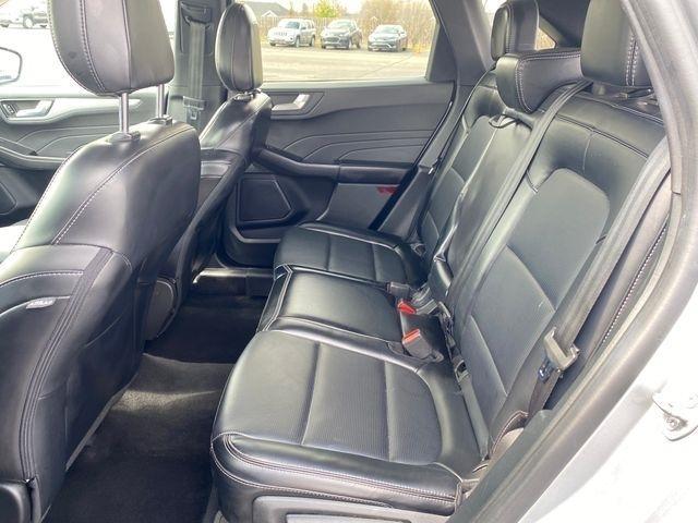 Ford Escape Platinum AWD 2023